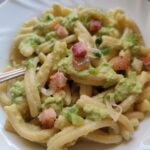 Pasta con crema di fave in dettaglio